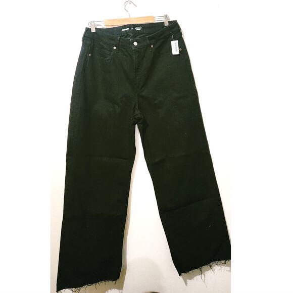 NWT Extra High-Rise Sky-Hi Wide Leg jeans in black denim, size 14 Petite. - Picture 3 of 12